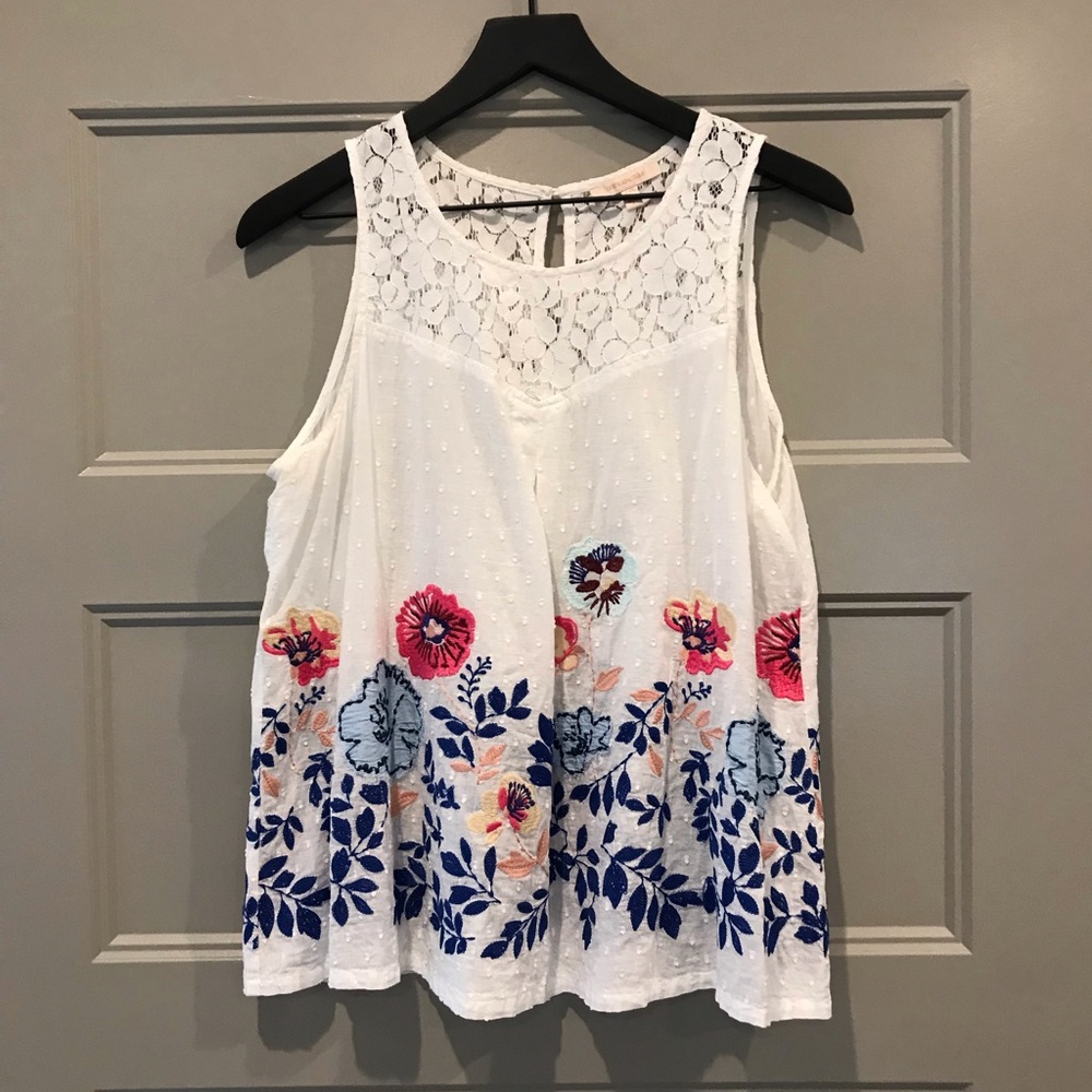 Skies are blue tank
